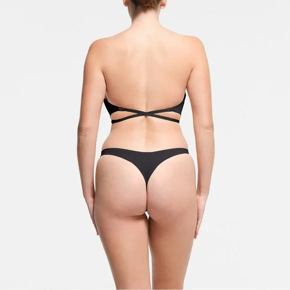 SKIMS Multi-way Bra \ Onyx 🖤